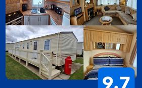 Mollies Den 2 The Grange 8 Berth F34